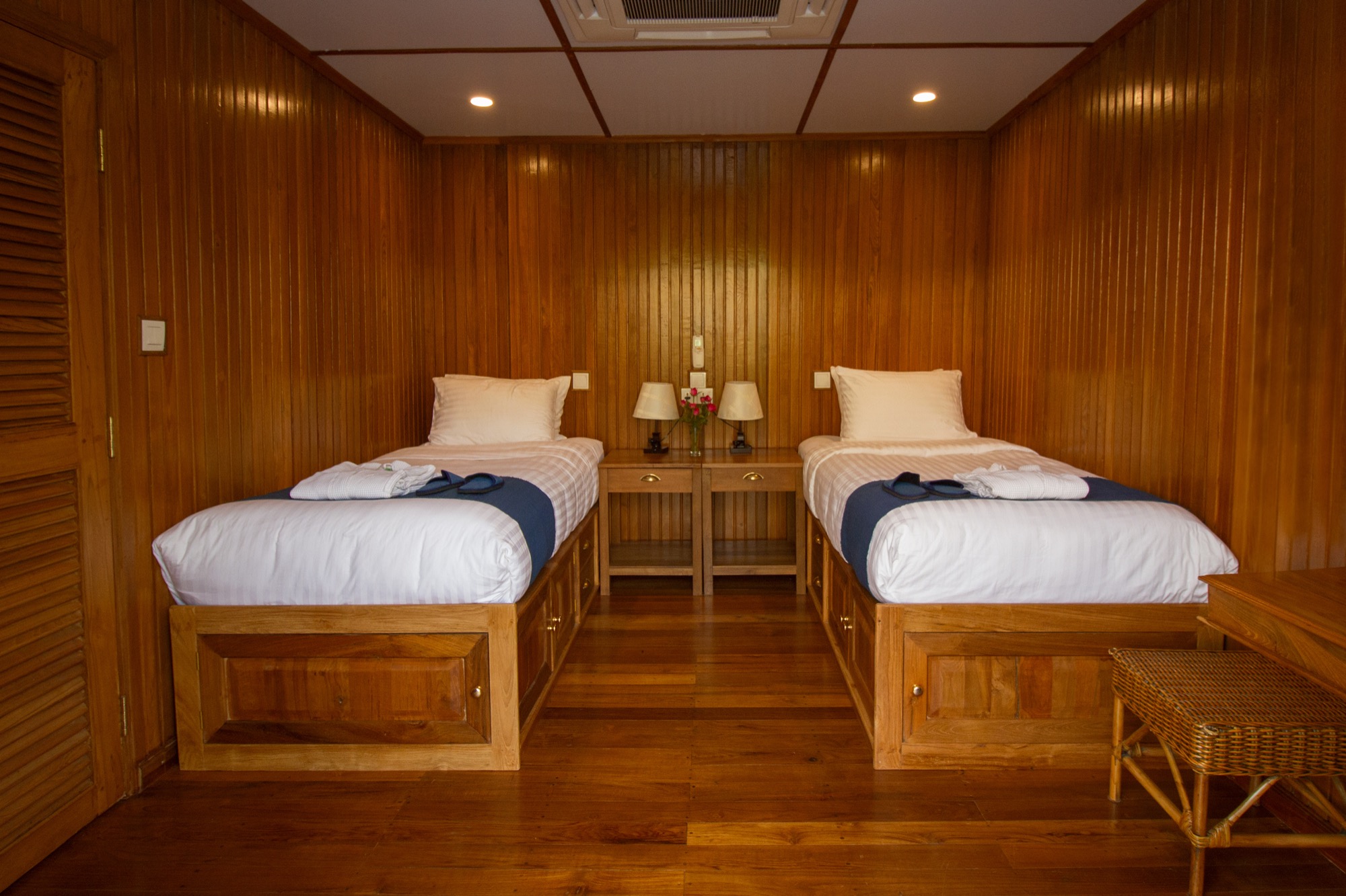 Pandaw RV Kindat Pandaw Cabin 5.jpg